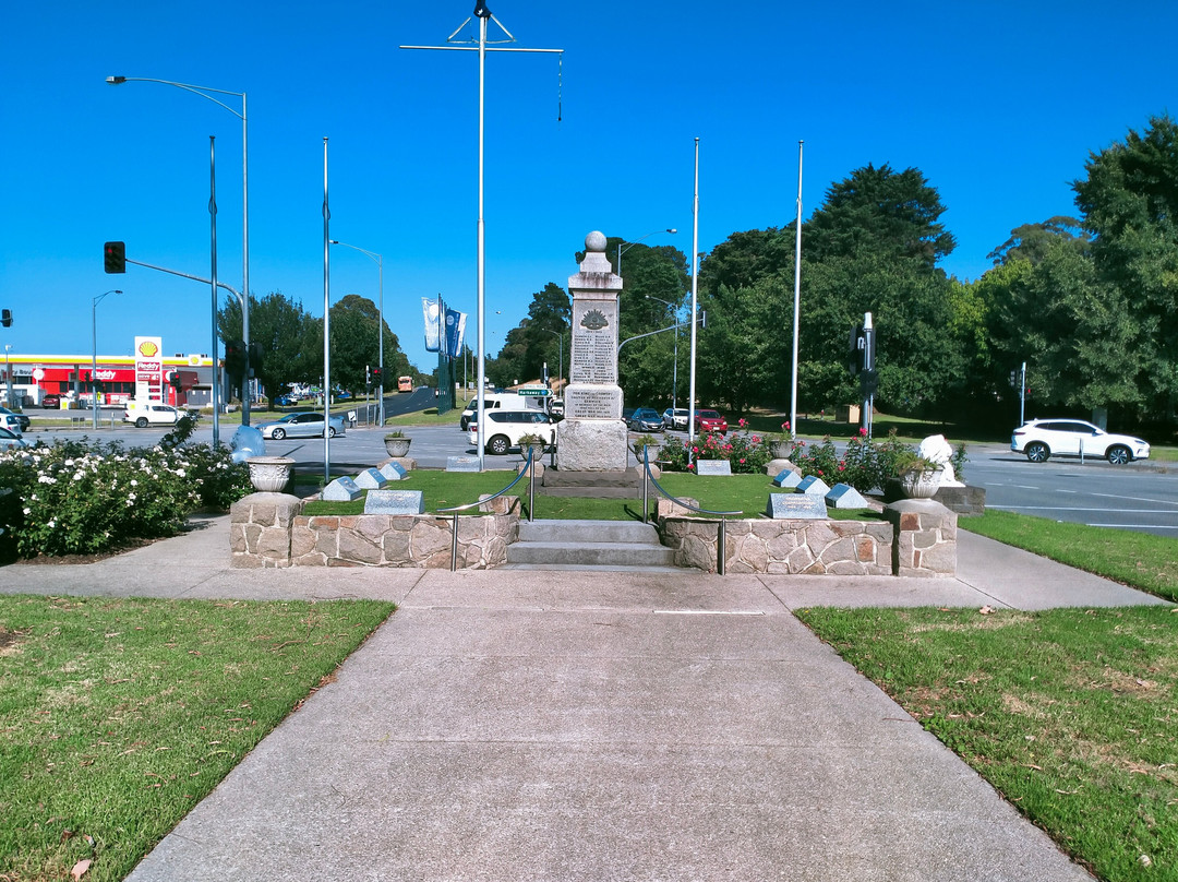 Berwick War Memorial and Plantation-伯威克必去景点