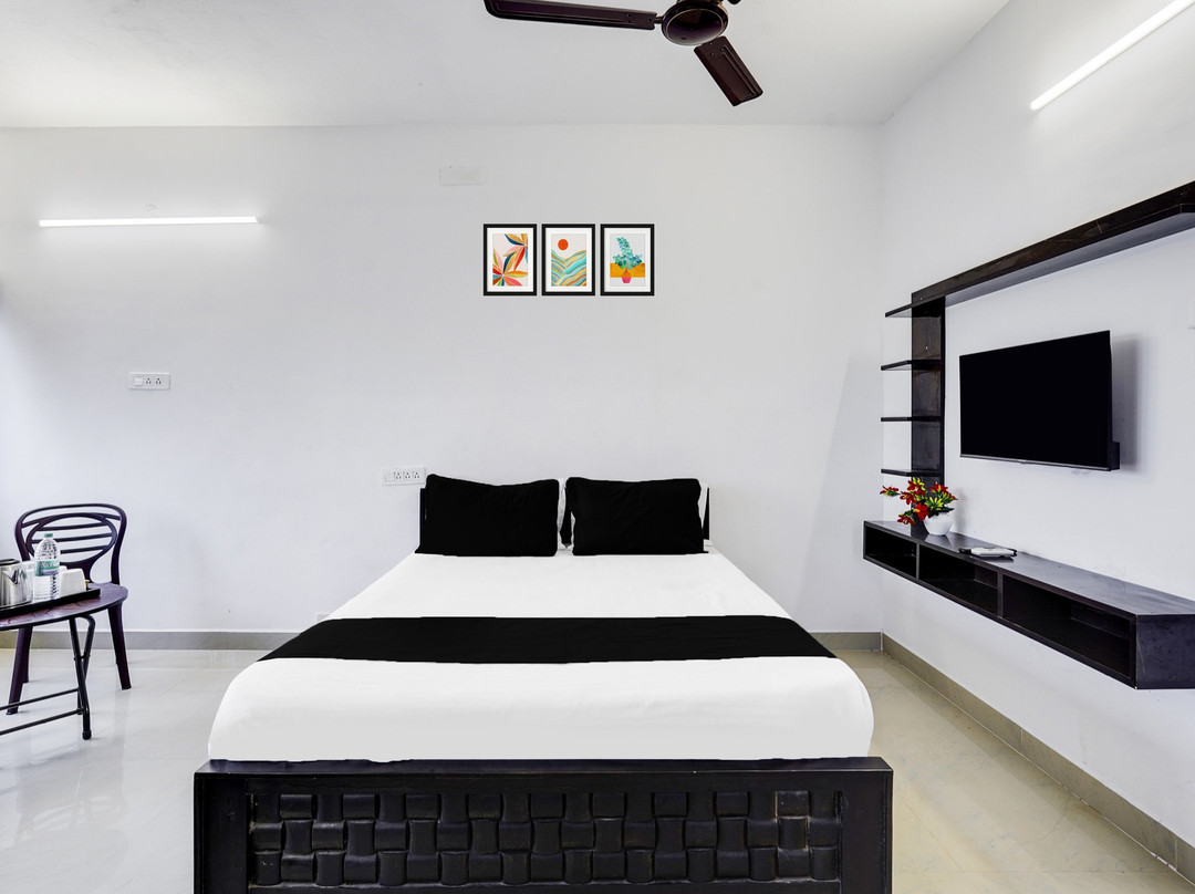 Super Hotel O Kovalam Near Bus Stand