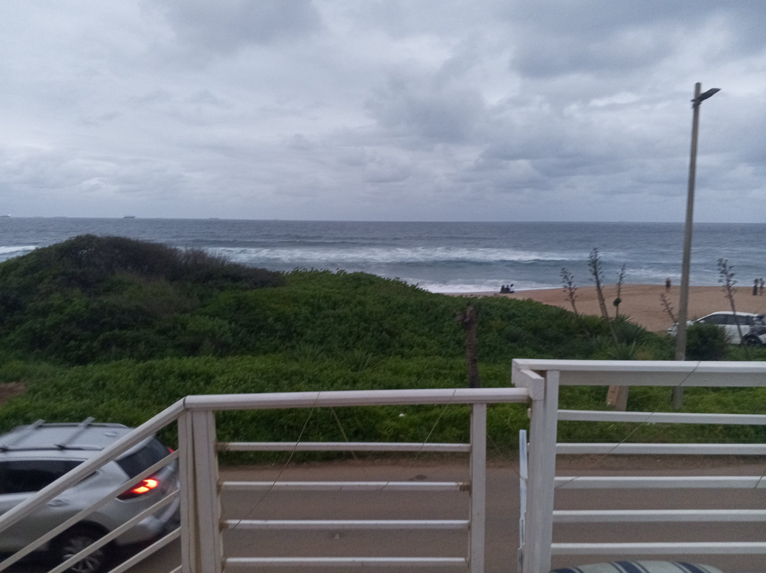 Bentley On The Beach主图