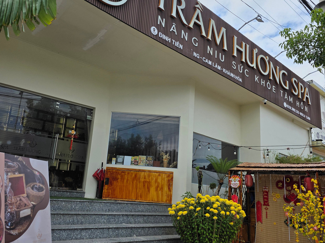 Trầm Hương Spa-Cam Duc必去景点