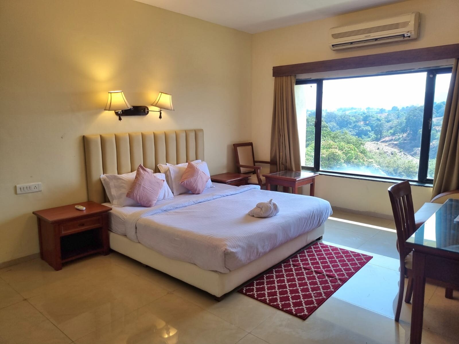 Camel Valley Resort, Igatpuri-客卧