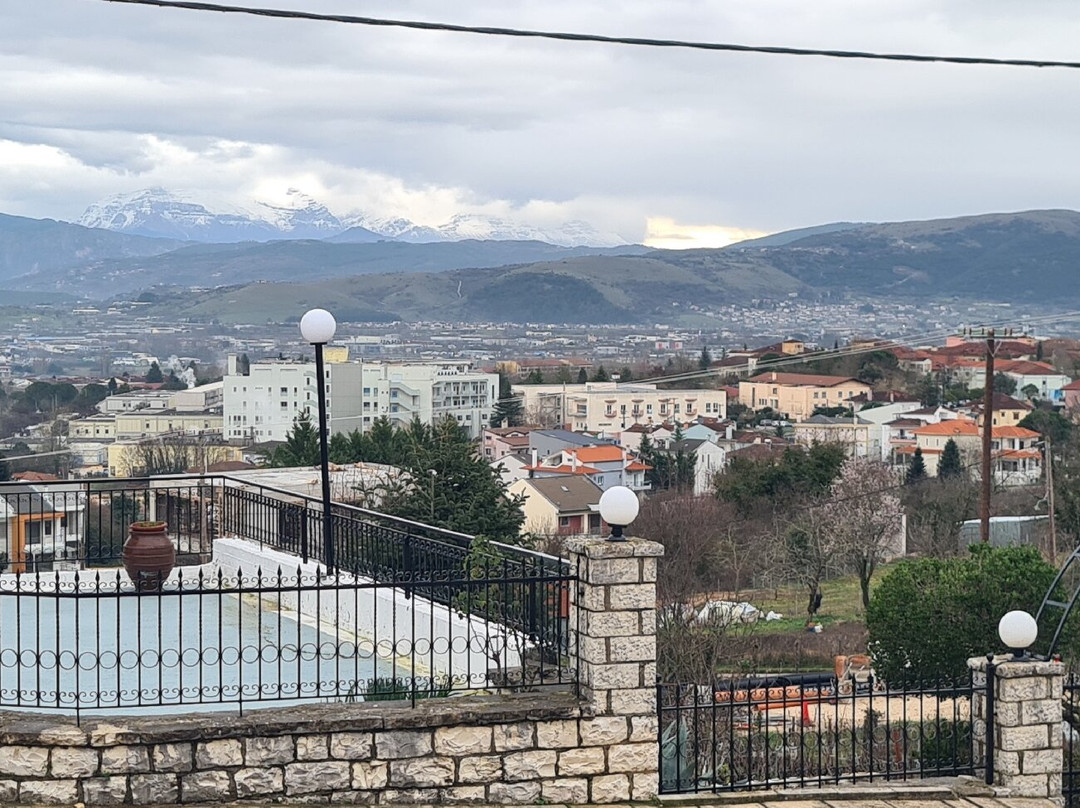 City Hill Luxury Apartments主图