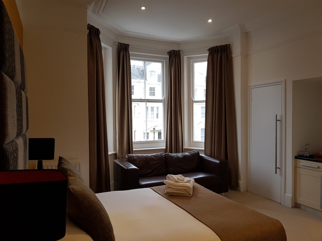 雷利什酒店主图