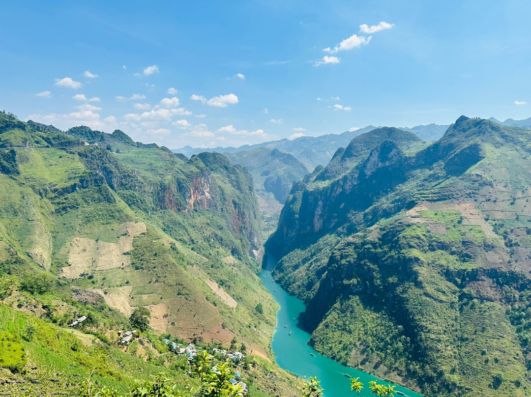 Car & Motorbike Rental in Ha Giang景点图片