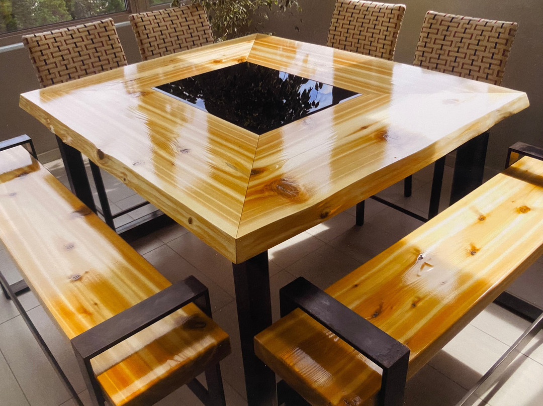 The Cross Roads Collective-因弗米尔必去景点