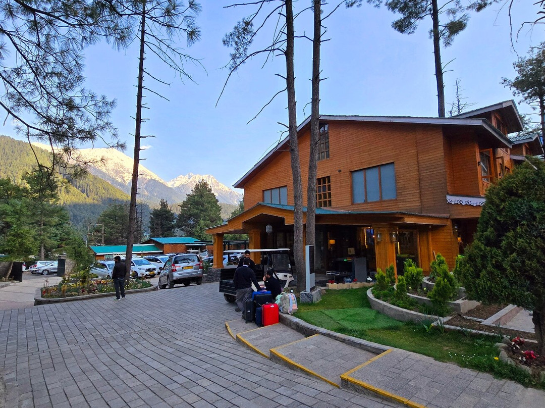 Radisson Golf Resort Pahalgam主图