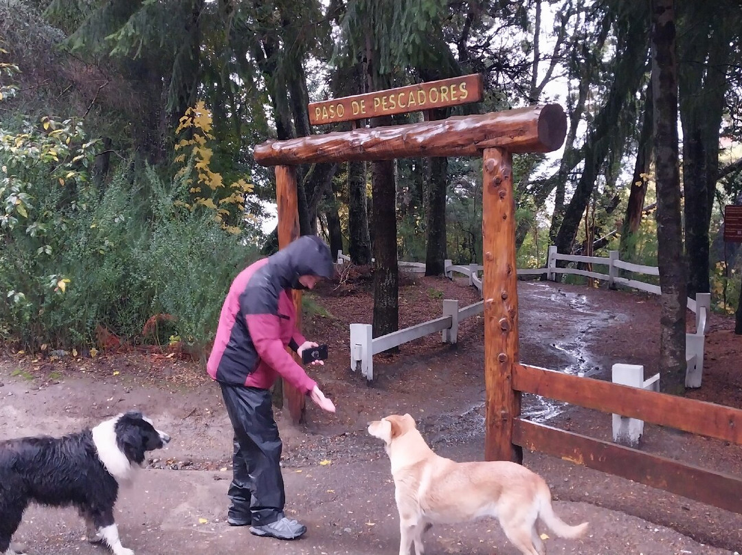 Rio Correntoso-安哥斯度拉村必去景点