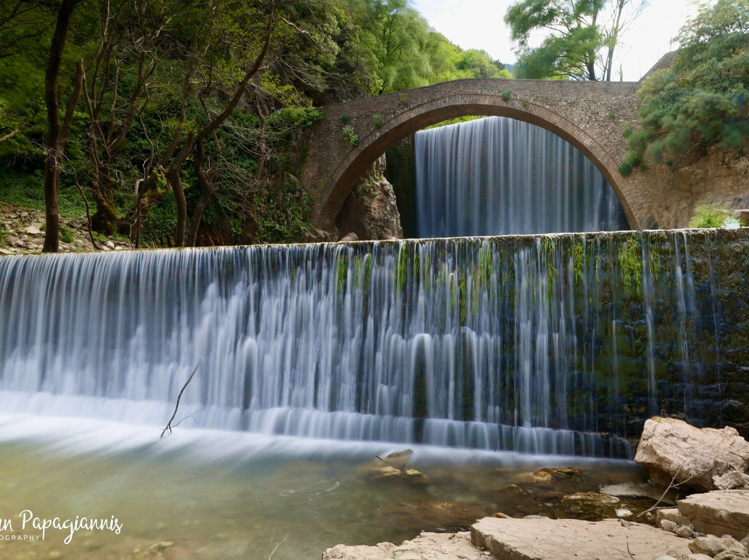 Palaiokarya’s Stone Bridge-Trikala必去景点