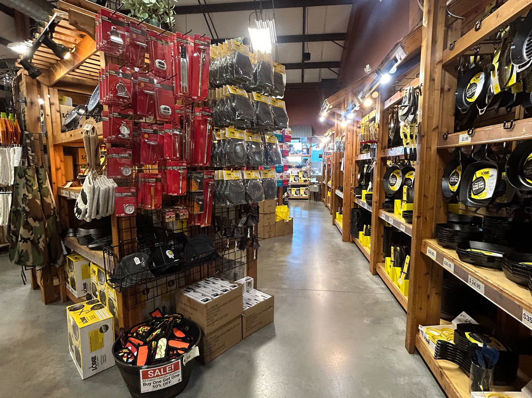 Lodge Cast Iron Factory Store - Sevierville-塞维尔维尔必去景点