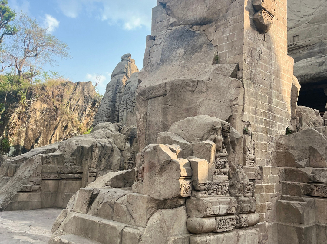 Masroor Rock Cut Temple景点图片