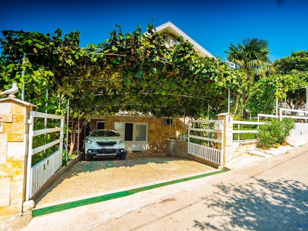 Kiwi Apartments