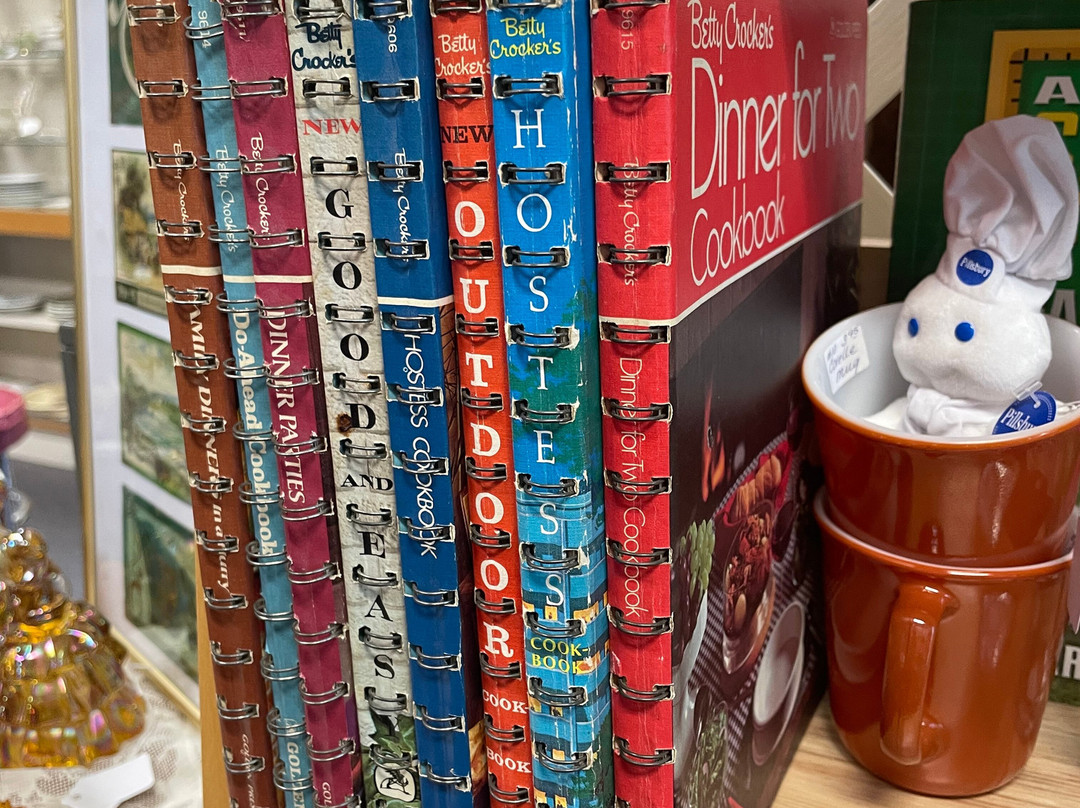 Twin Tiers Antiques Plaza-科宁必去景点