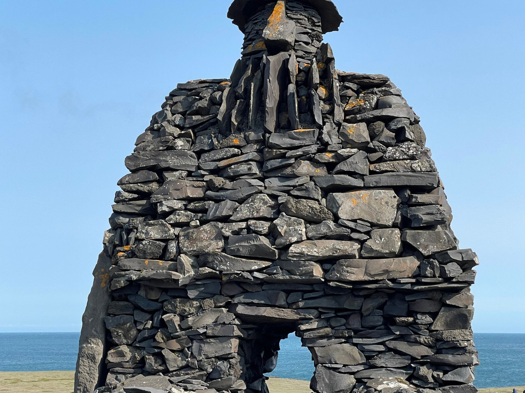 Bárður Snæfellsás Statue-Arnarstapi必去景点