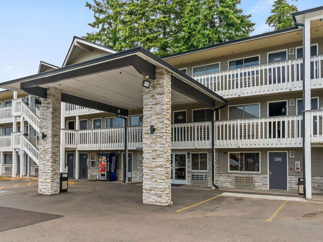 Basecamp Puyallup A Travelodge By Wyndham