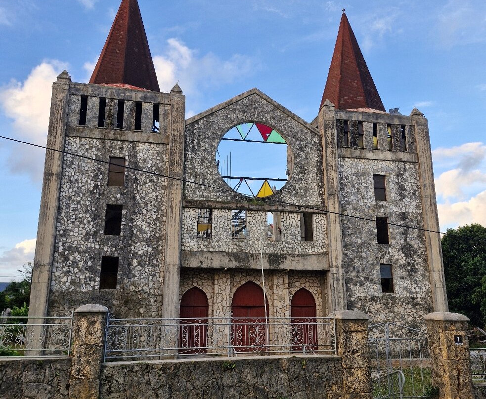Free Church of Tonga-努库阿洛法必去景点