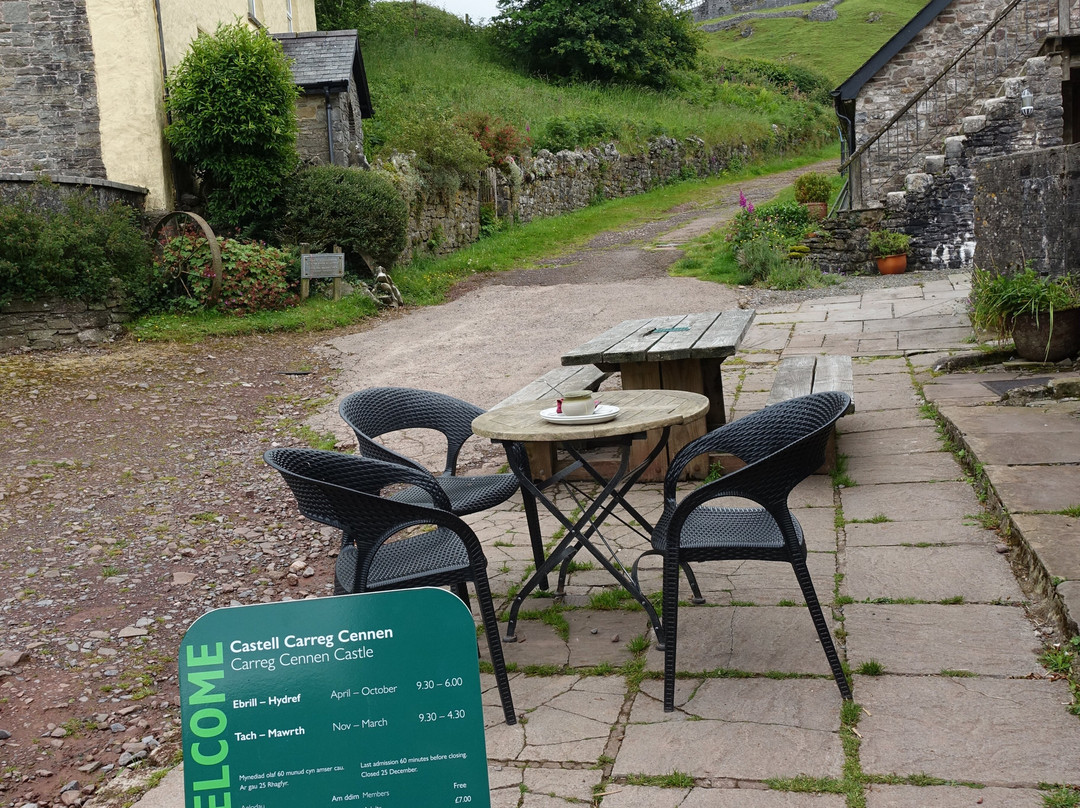 Castell Carreg Cennen-兰代洛必去景点
