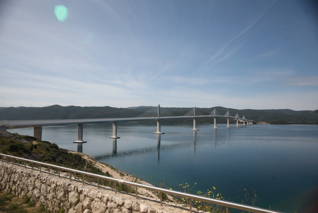 Peljesac Bridge-Komarna必去景点