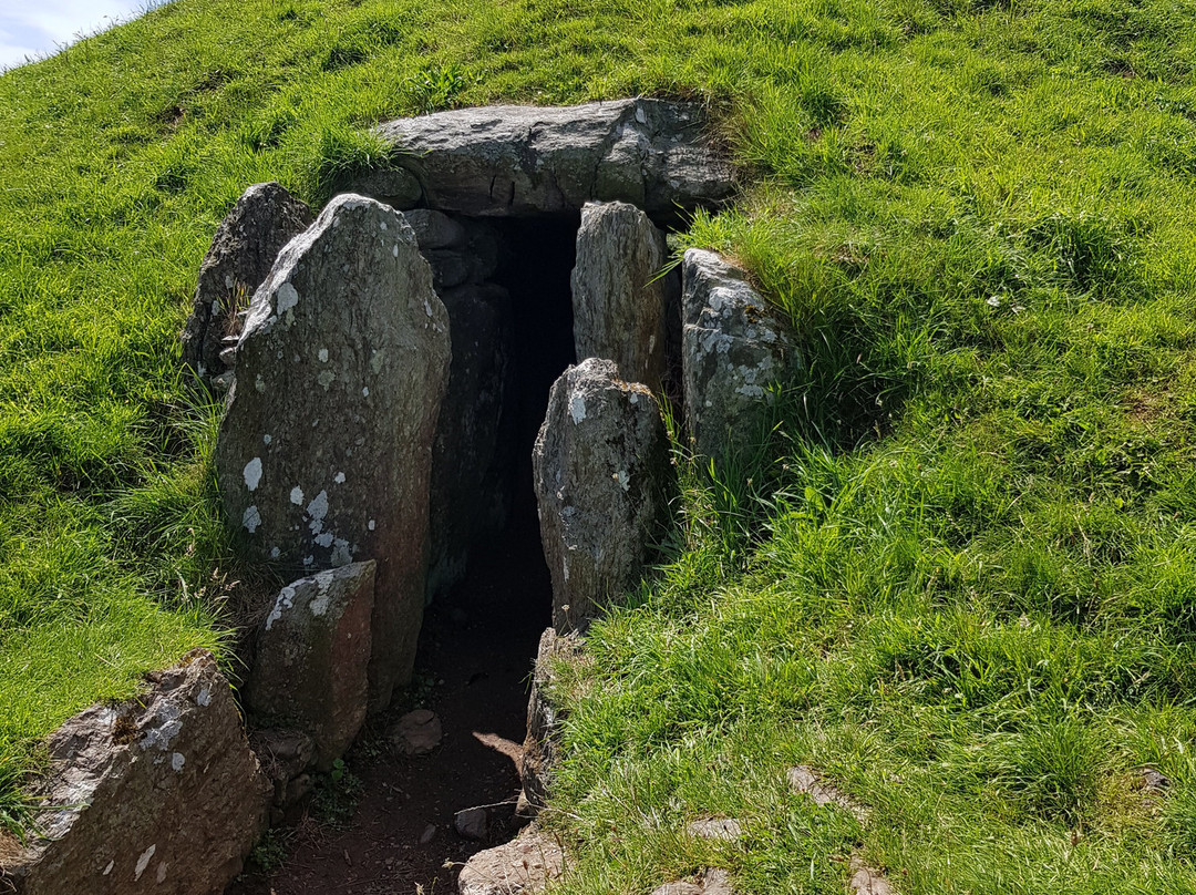 Bryn Celli Ddu-Llanddaniel Fab必去景点