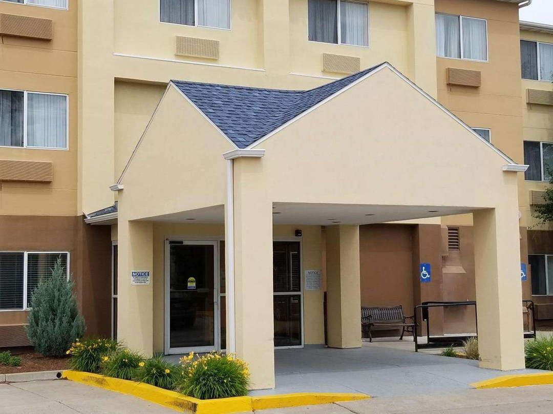 Black Eagle酒店住宿-大瀑布城费尔菲尔德客栈