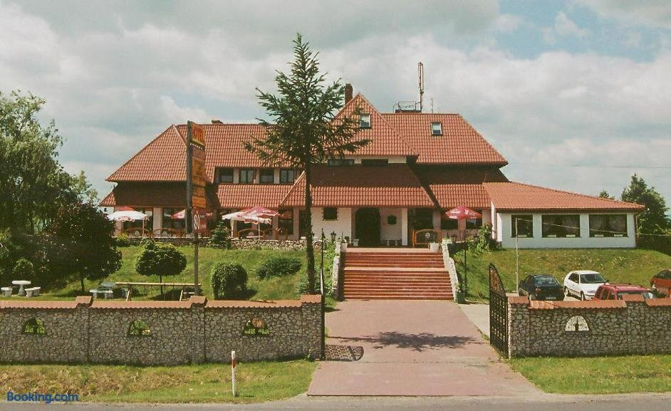 Iwanowice酒店住宿-Zajazd Kosynier