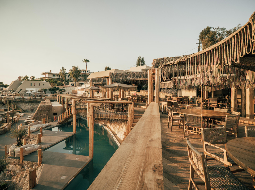 Onar Seaside Lounge - Istio Restaurant