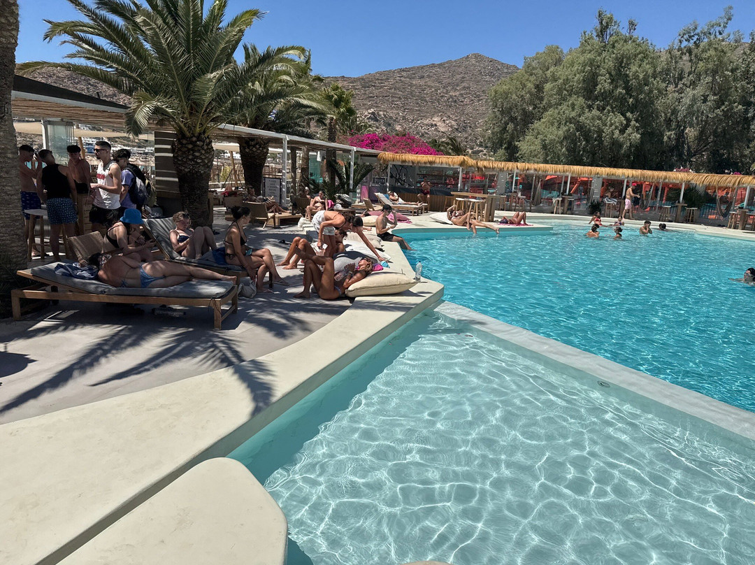 Far Out Village主图