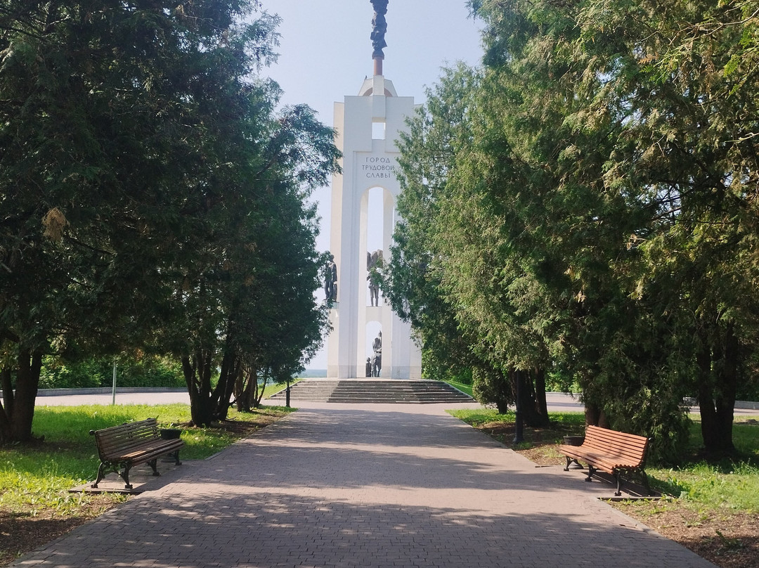 Memorial complex Pokrovskaya Gora-Bryansk必去景点