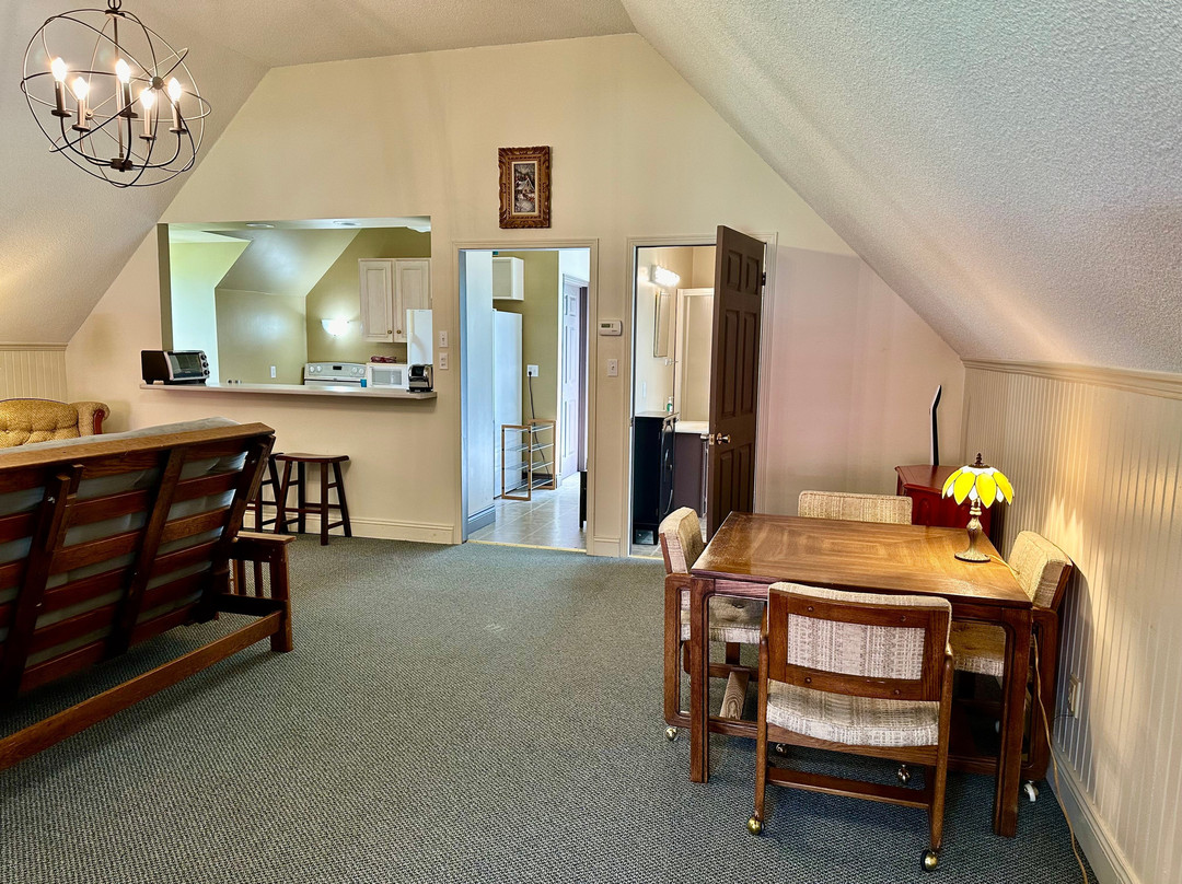 Mountain Ash Country Manor主图