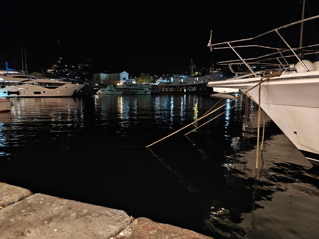 Ancóra Mare & Champagne