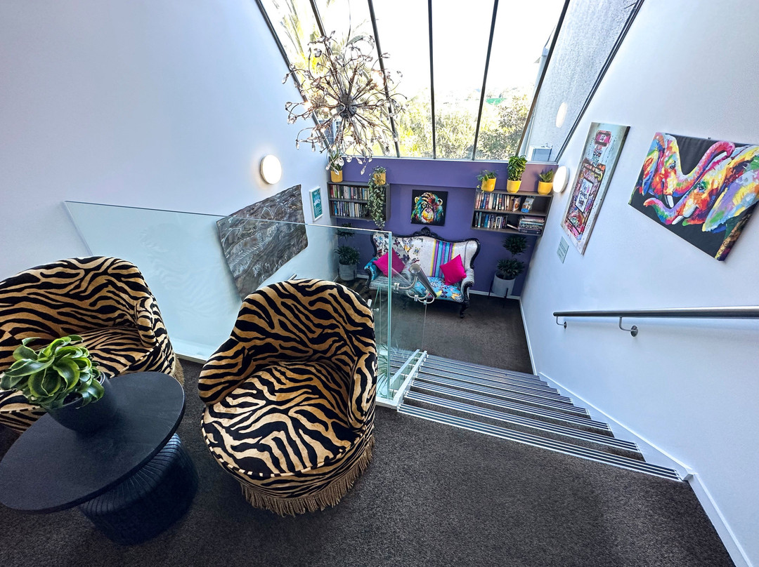 特莱维斯酒店主图