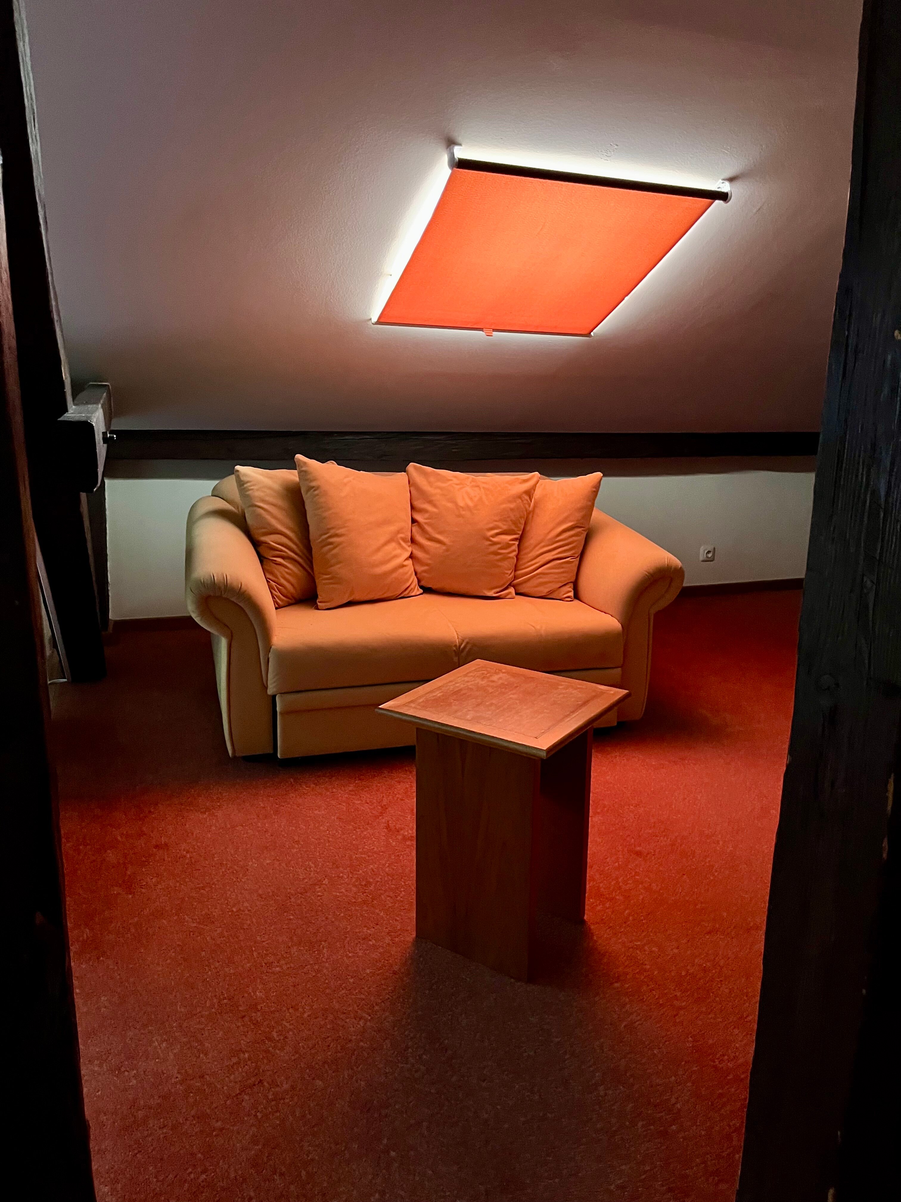 卢弗兰酒店-客卧