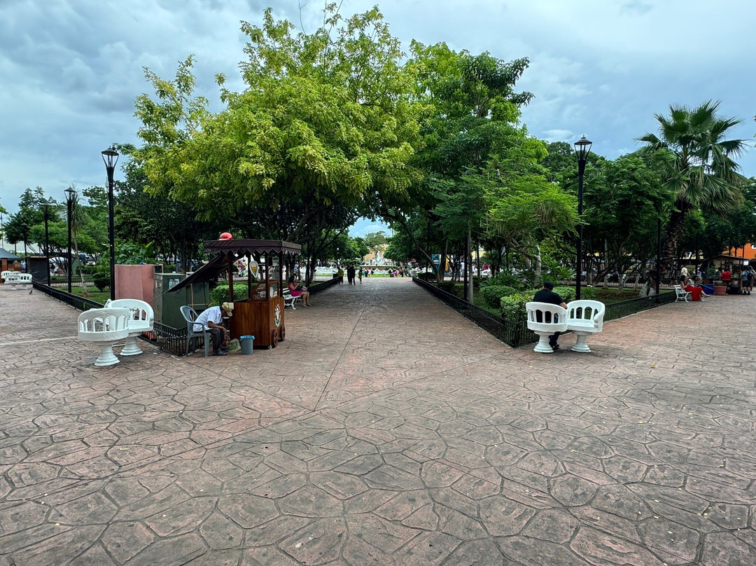 Plaza e Parque Francisco Canton-巴利亚多利德必去景点