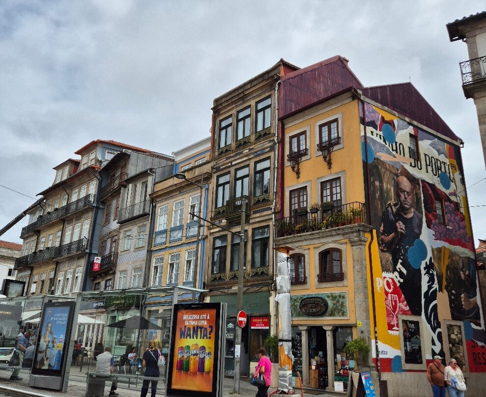 Garrafeira do Carmo-波尔图必去景点