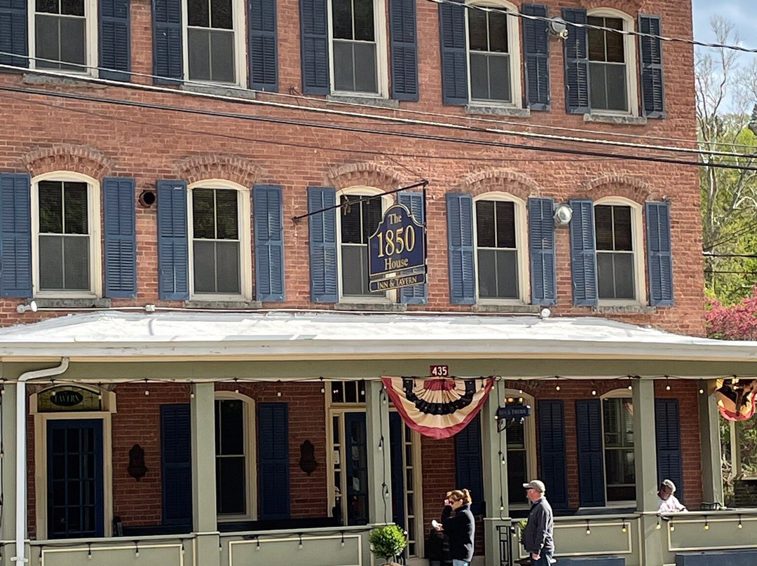 The Six Bells Countryside Inn主图