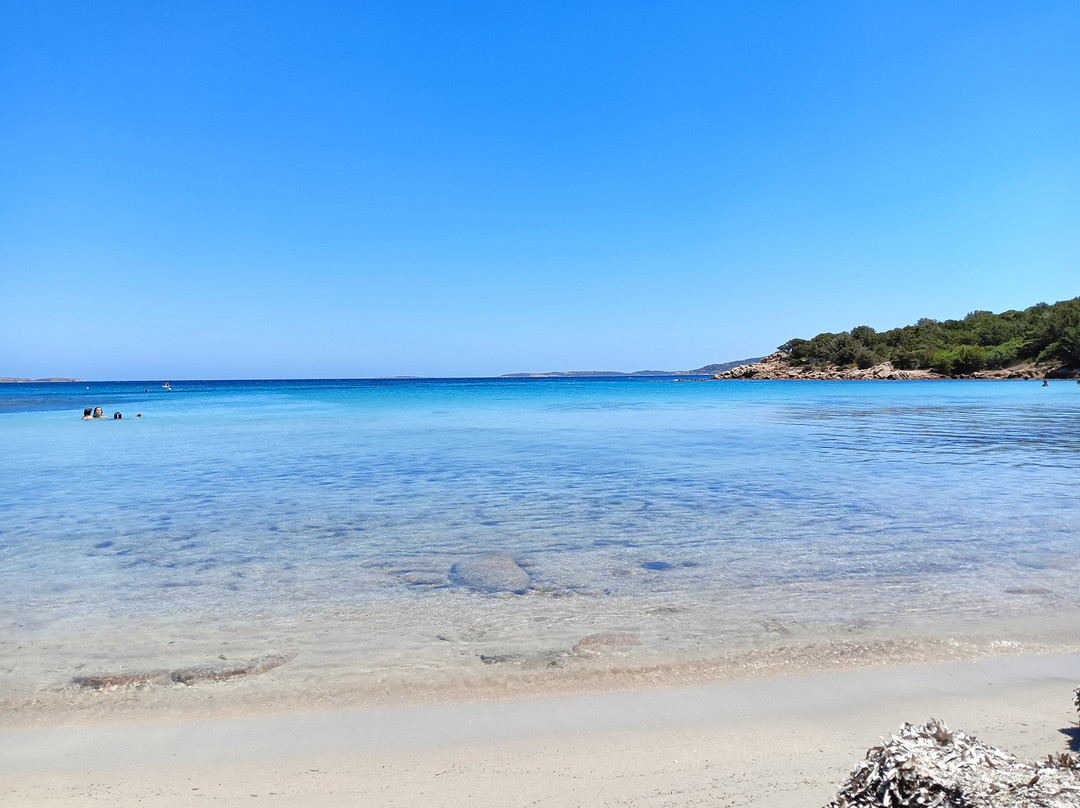 Spiaggia Le Piscine-Cannigione必去景点