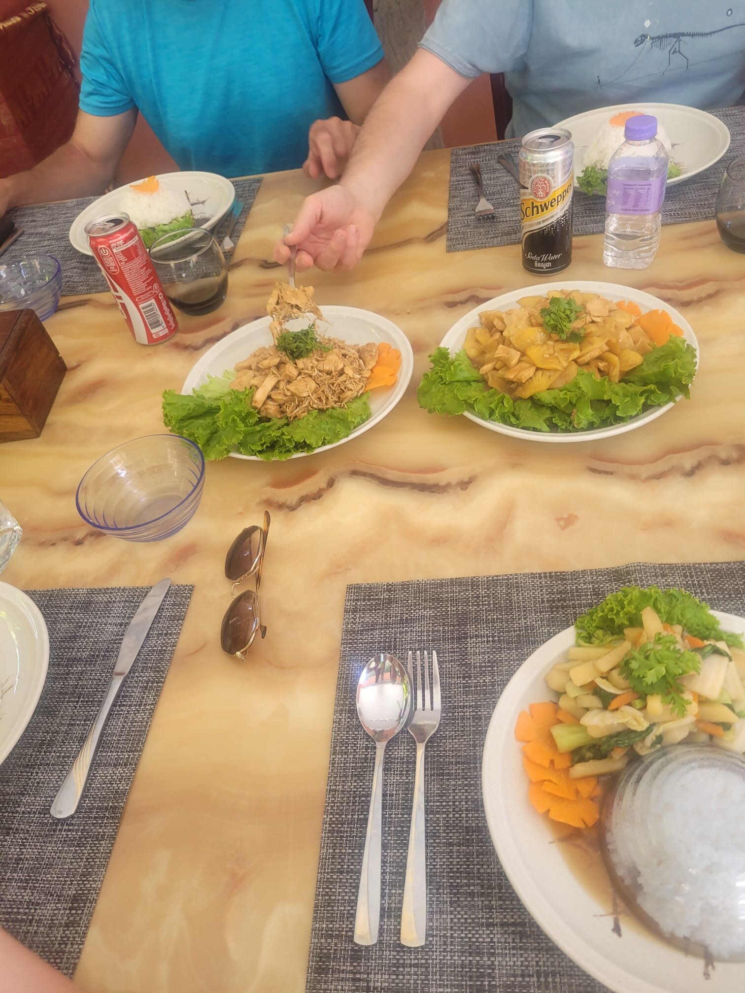 库昂朋友塔房酒店-餐饮