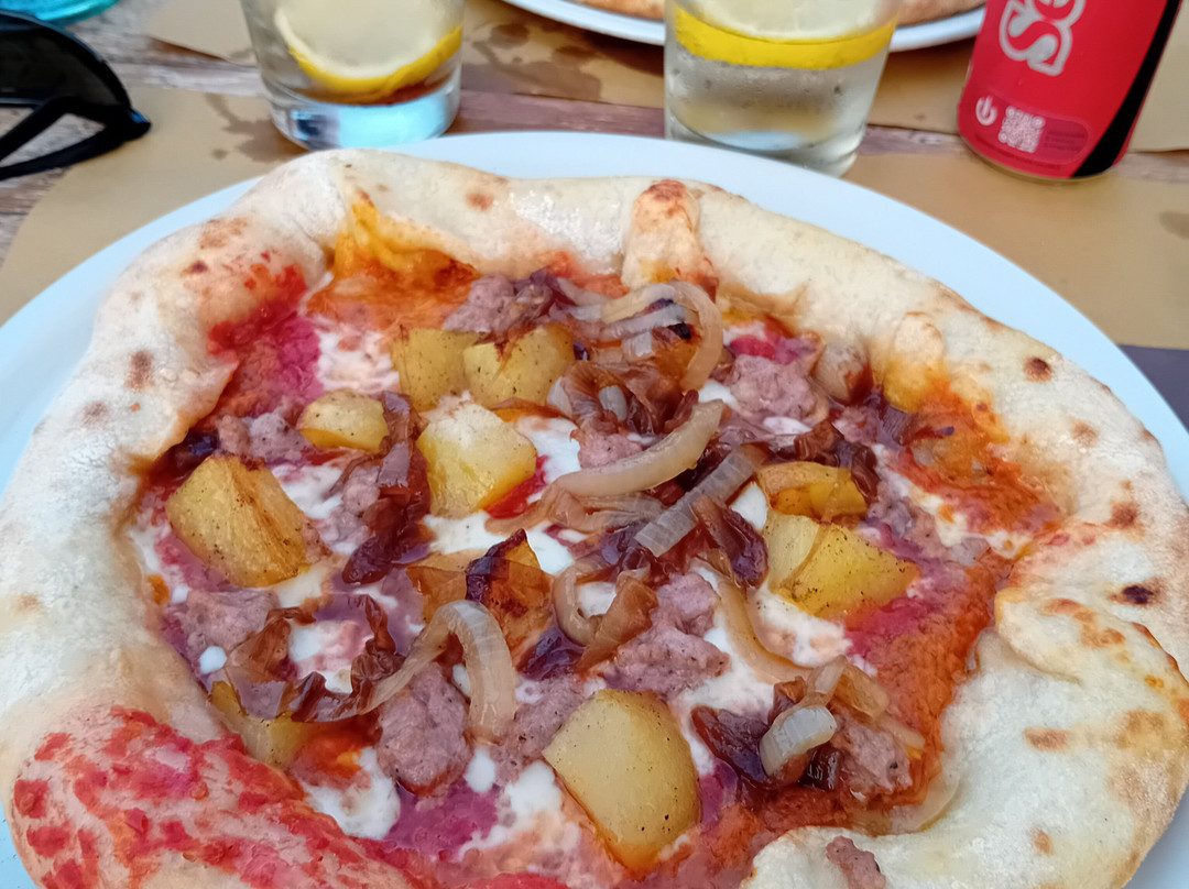 La Pecora Nera Pizzeria Trattoria