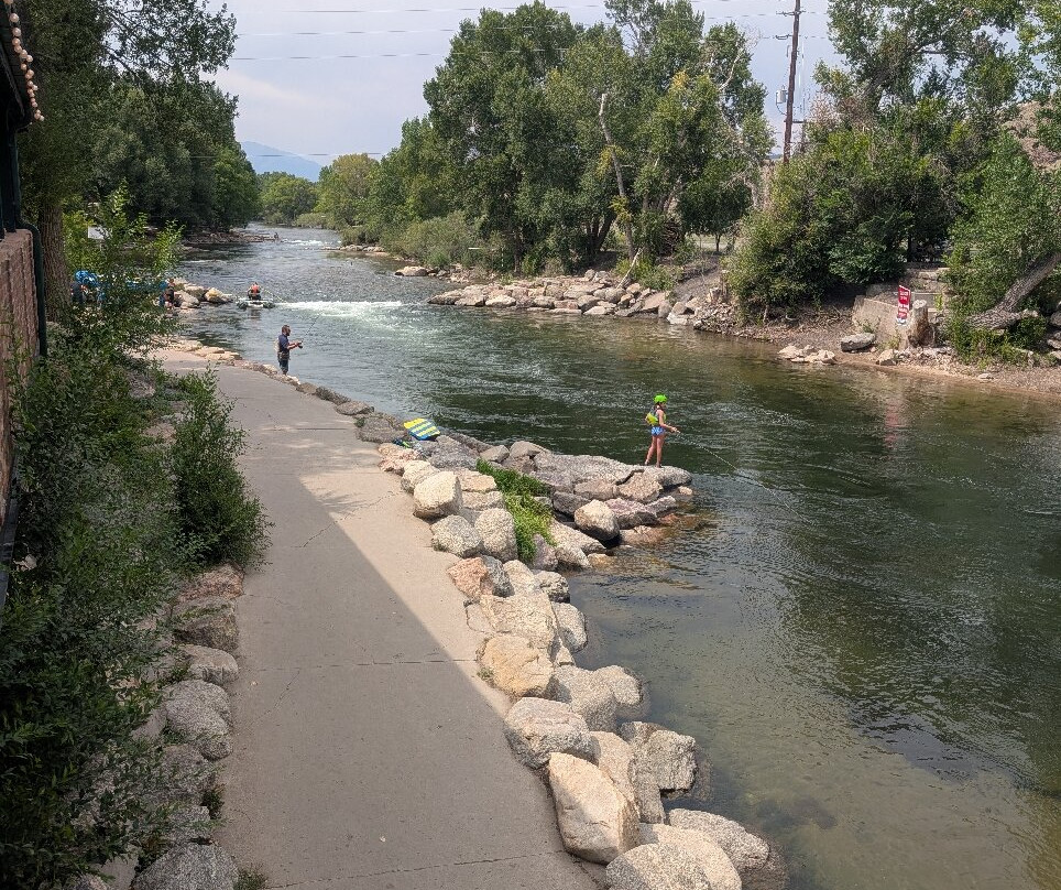 萨利达贝蒙特套房酒店主图