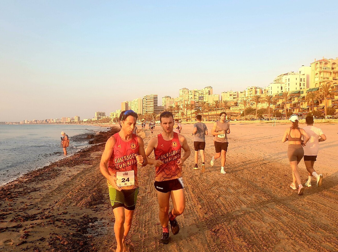 Cross Amanecer El Campello-El Campello必去景点