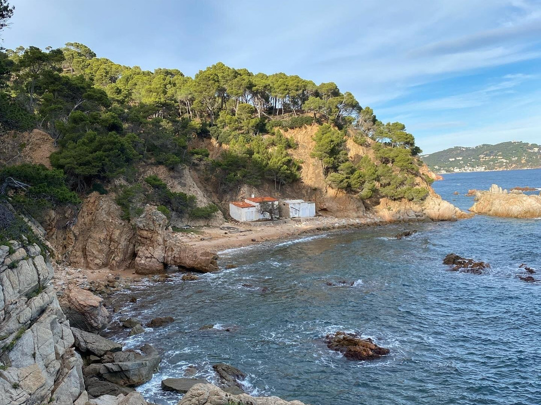 Costa Brava Tours - Private Experience with Driver-Guide-Calella de Palafrugell必去景点