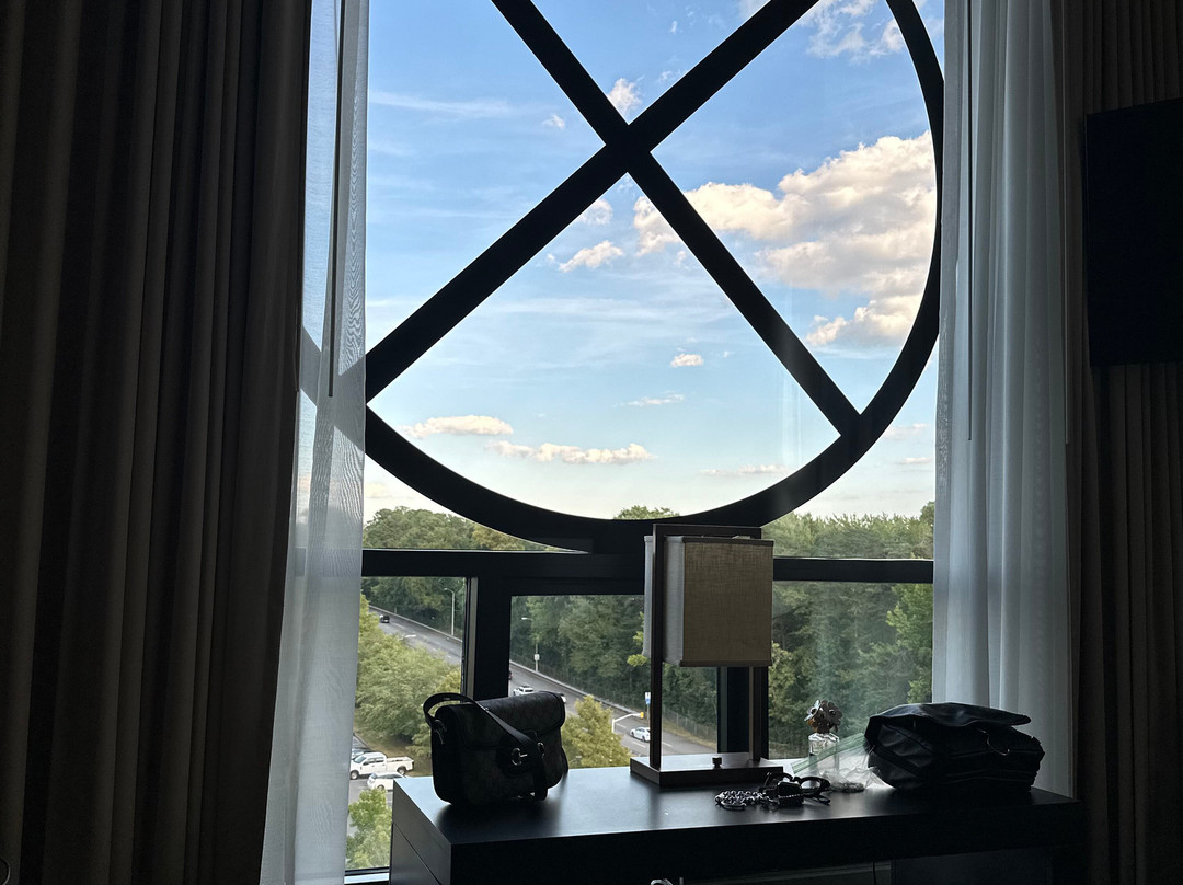 Proximity Hotel主图