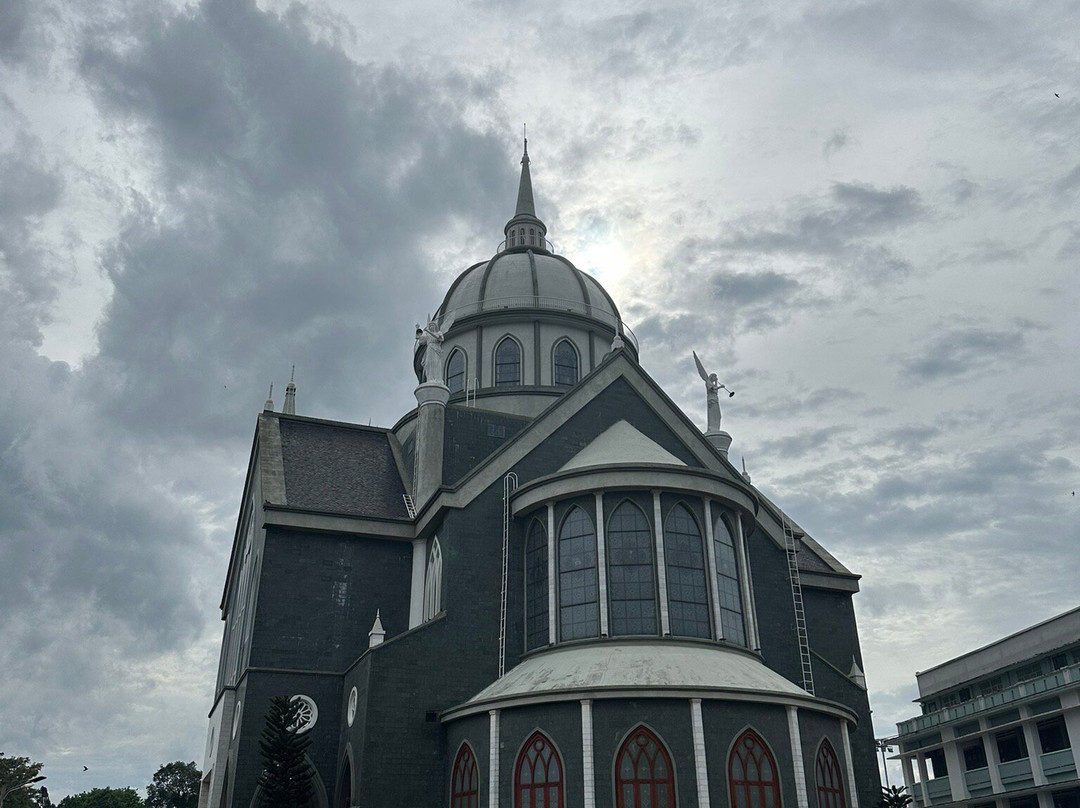 Nhà Thờ Chánh Tòa Phú Cường-土龙木市必去景点