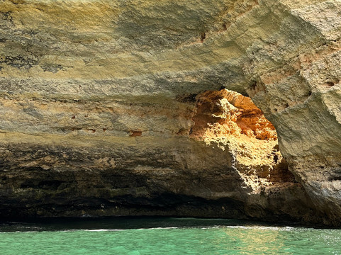 Manguito-波尔蒂芒必去景点