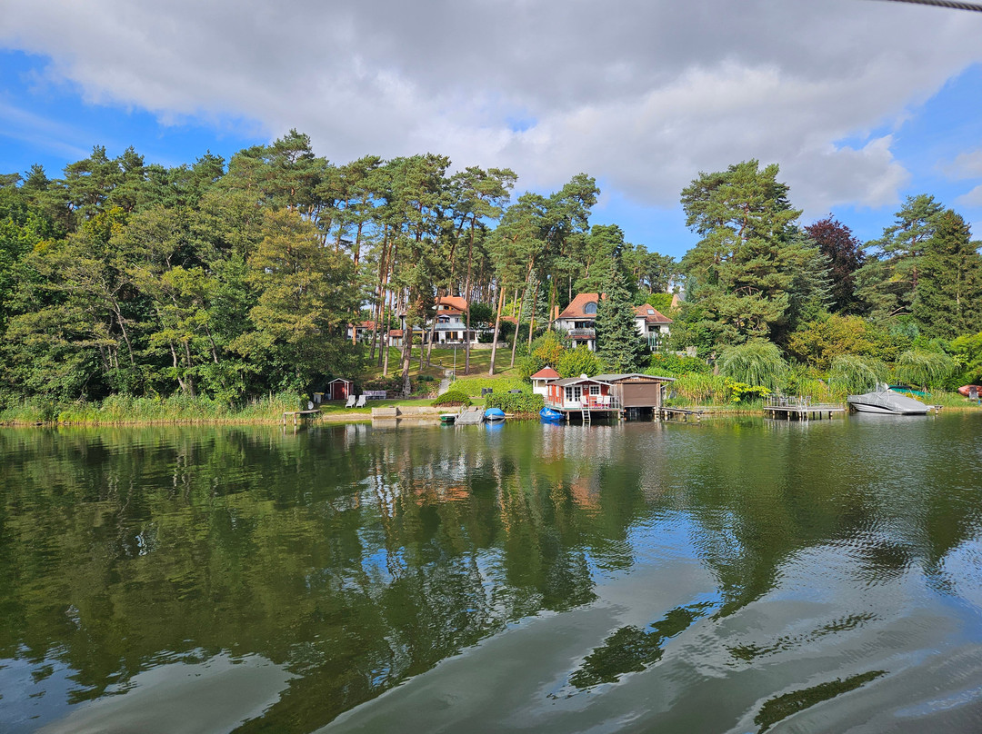 Blau Weisse Flotte-瓦伦必去景点