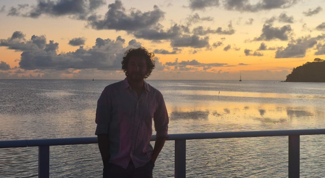 Miss Francia´s Home主图