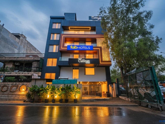 Fabhotel Prime Elite Janakpuri