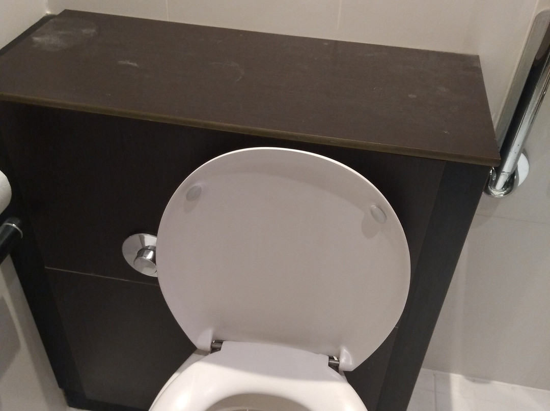 Village Hotel London Watford主图