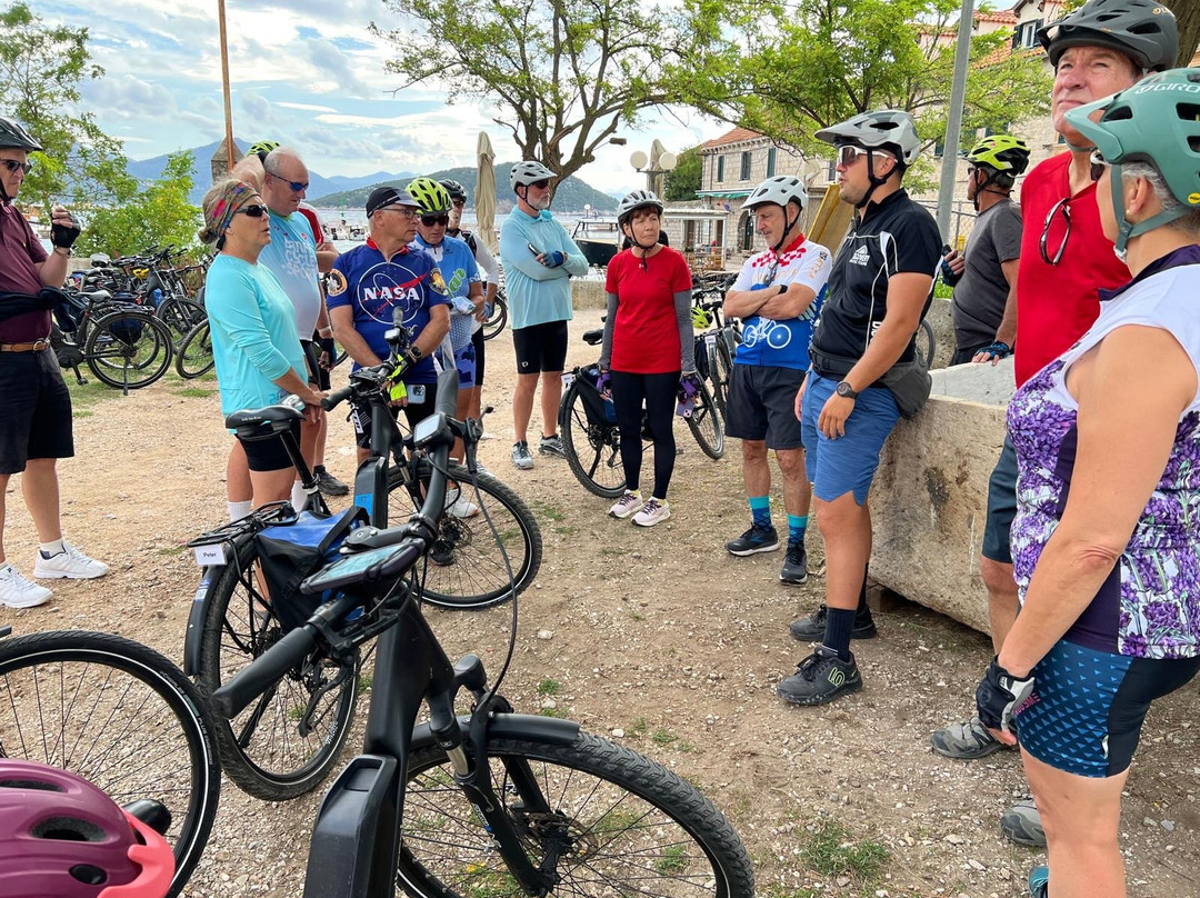 Discovery Bicycle Tours-伍德斯托克必去景点