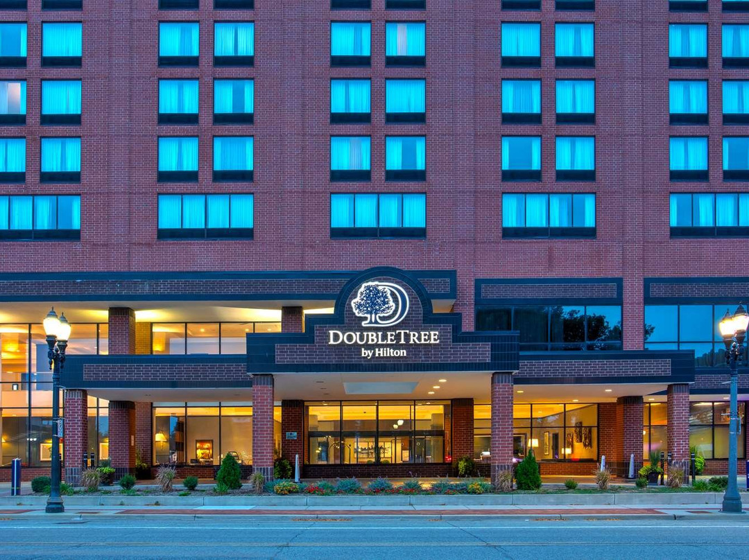 DoubleTree by Hilton Lansing主图