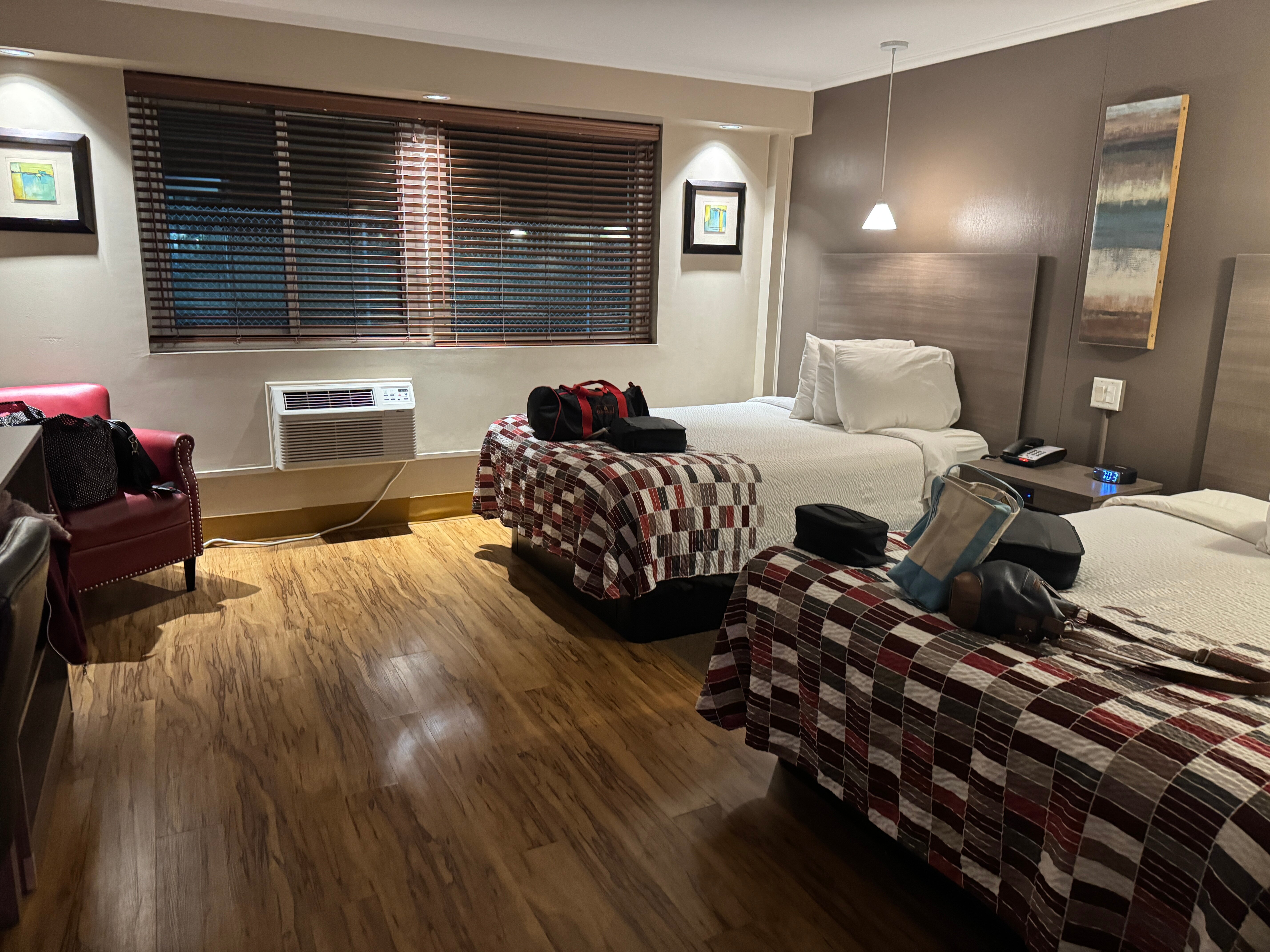 赫基默红屋顶客栈及套房-客卧